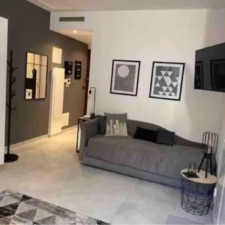 Apartament Studio De La Plage, Au Bord De La Mer Mentona